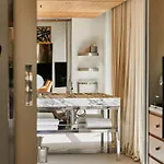 M Hotel 4*