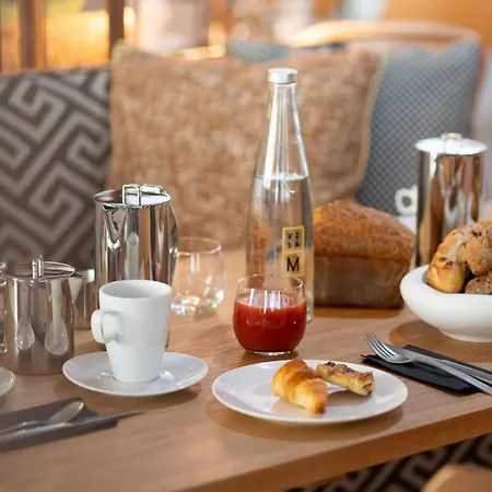 M Hotel 4*