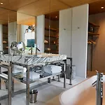 Hotel M