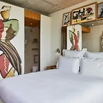 M Hotel